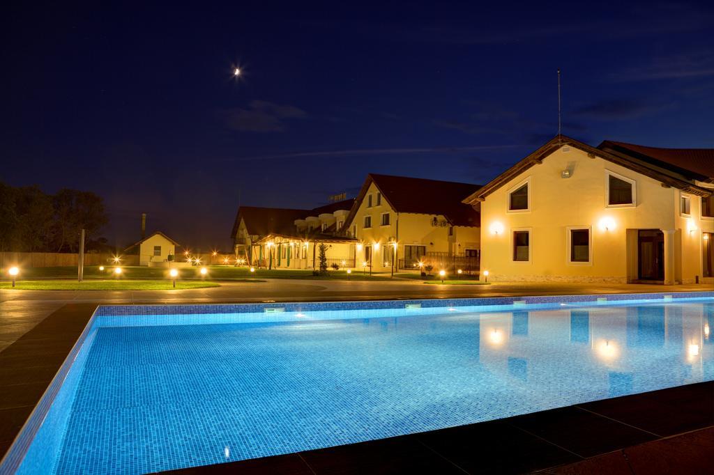 Allegria Hotel Alba Iulia Exterior foto
